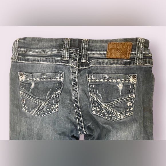 BKE Capri Jeans - Picture 4 of 11